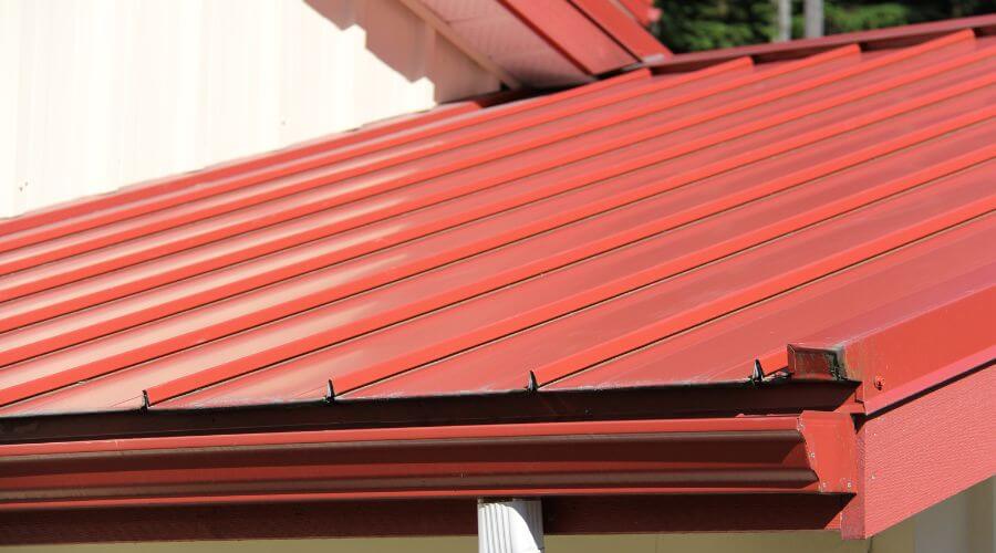 Professional gutter cleaning services in Milltown, IN